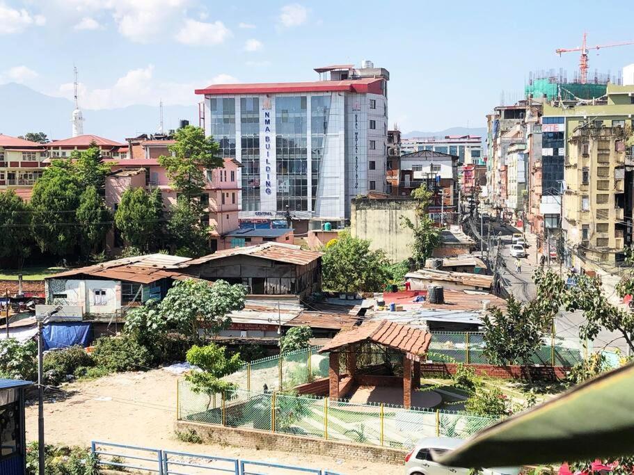 Kathmandu Midtown Hostel ภายนอก รูปภาพ